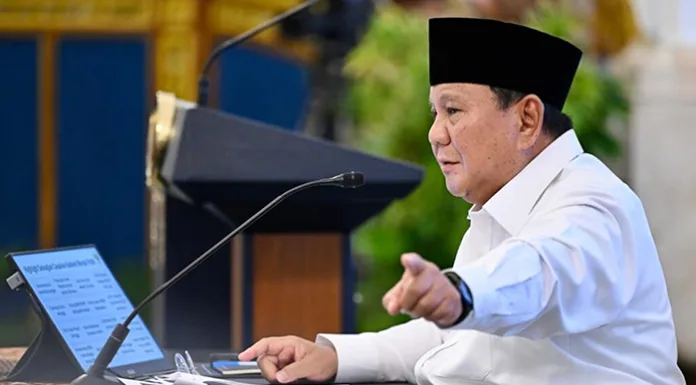 Prabowo Perintahkan Birokrasi Dipangkas, Layanan Wajib Online