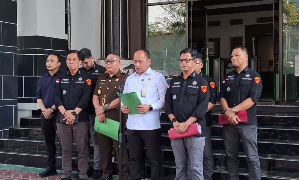 Prabowo Tak Pandang Bulu, Eks Kepala BGN Diseret ke Sidang MBG