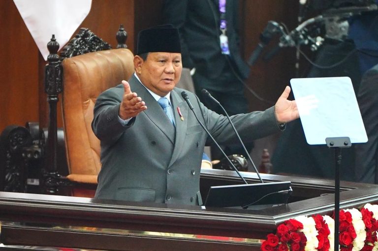 Prabowo Tertibkan Tambang Ilegal, 1.000 Tambang Timah Ditutup